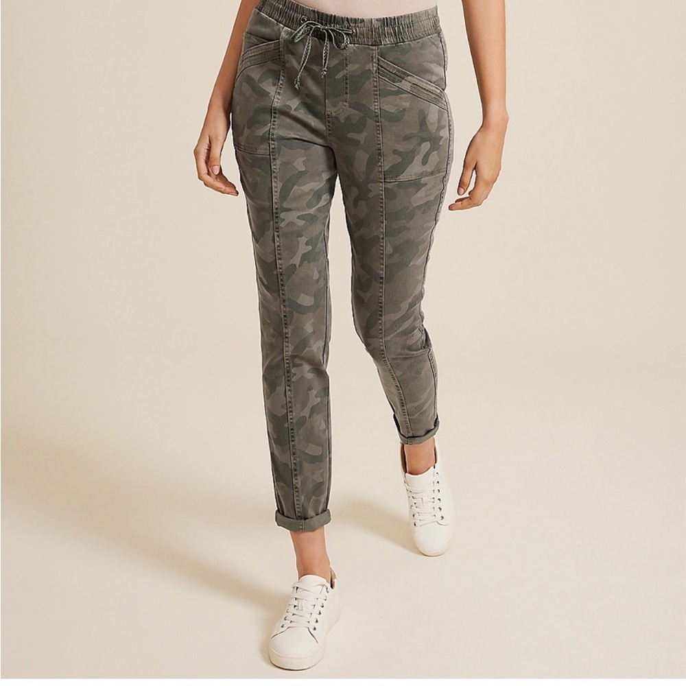 Maurice’s Weekender High Waist Camo Print Jogger Pant